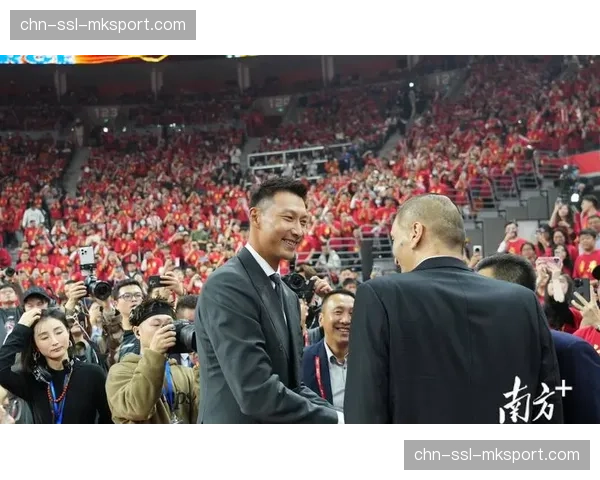 易建联球衣退役仪式定档,广东宏远季后赛前夕举办纪念活动 易建联球衣退役仪式定档,广东宏远季后赛前夕举办纪念活动